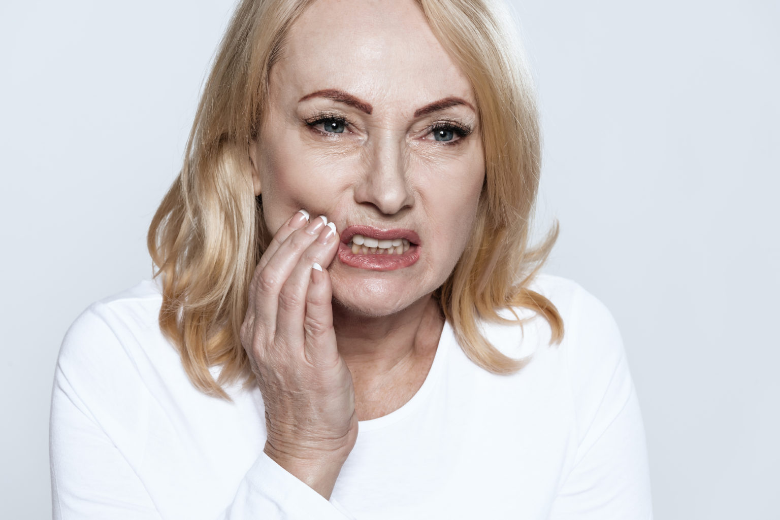 Jaw Pain From Chewing Gum: What's At Risk - QuickSplint®